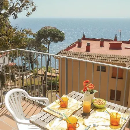 2 Bedroom Amazing Apartment In Tossa De Mar Exterior photo