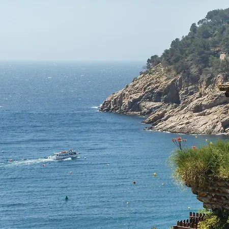 2 Bedroom Amazing Apartment In Tossa De Mar Exterior photo