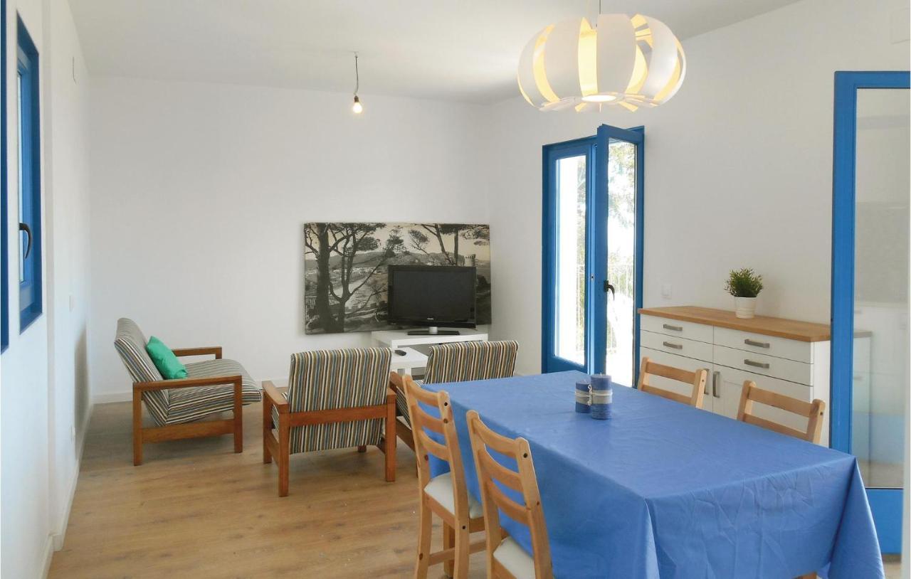 Apartament 2 Bedroom Amazing In *